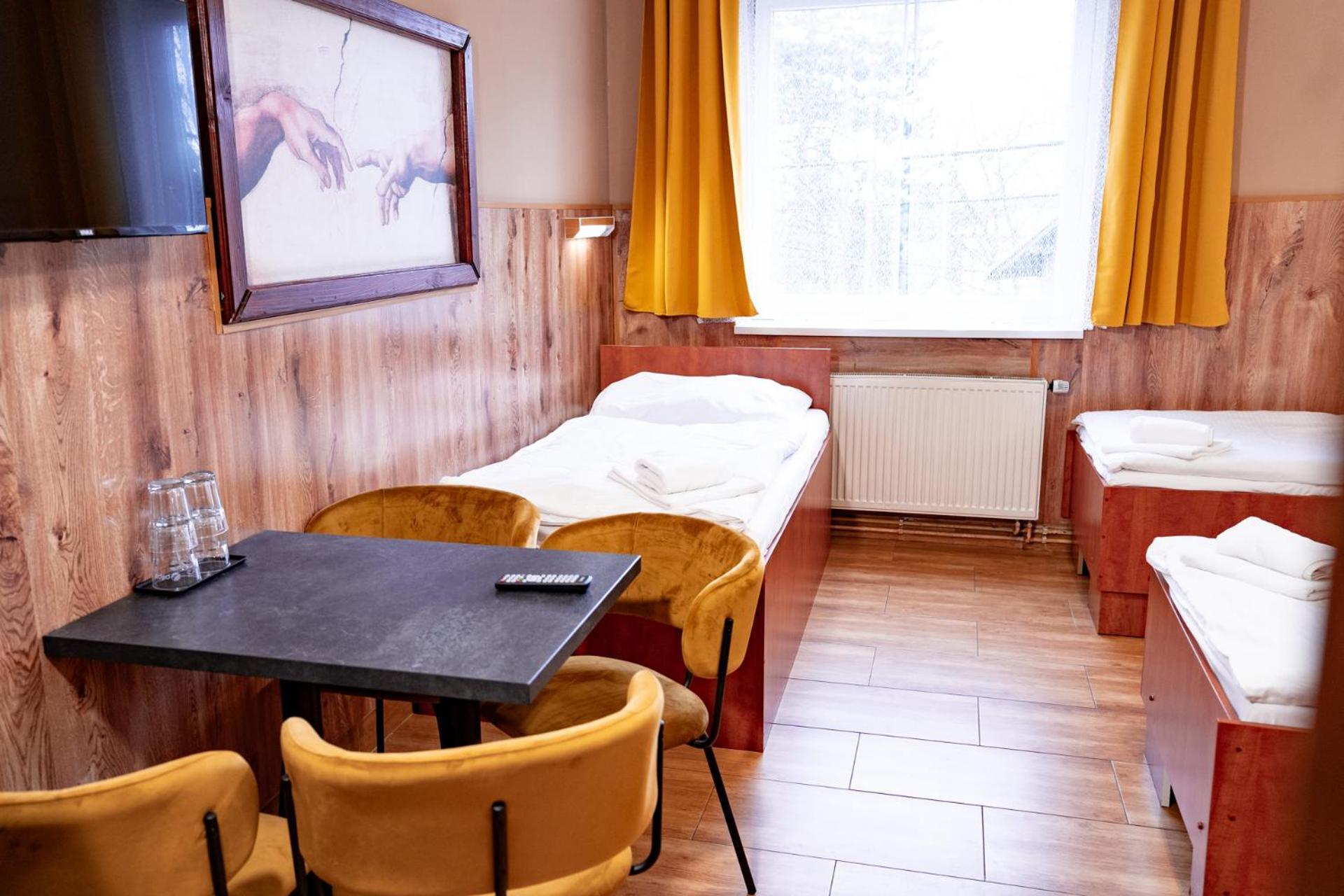 Hotel Taurus Острава Экстерьер фото