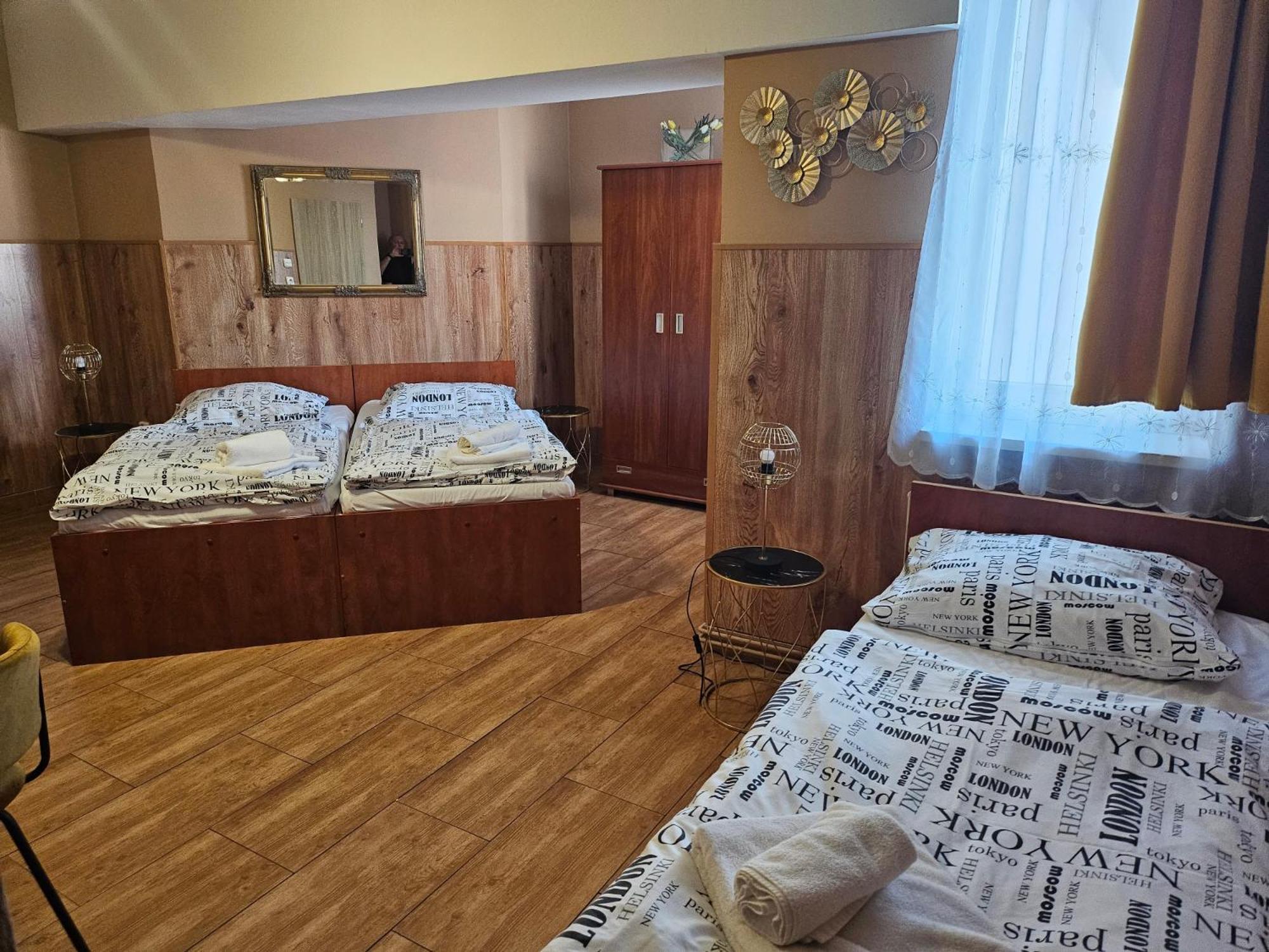 Hotel Taurus Острава Экстерьер фото