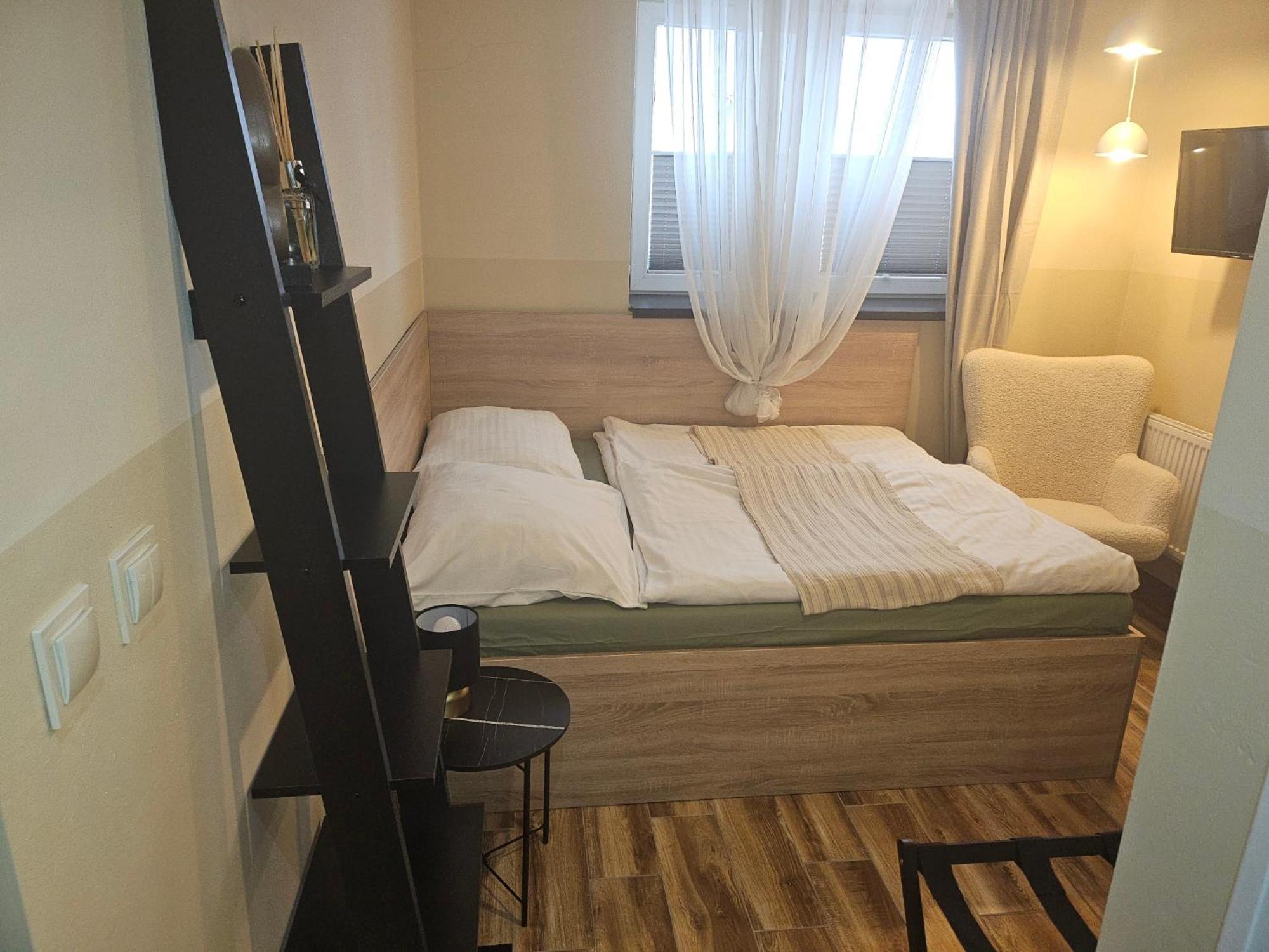 Hotel Taurus Острава Экстерьер фото